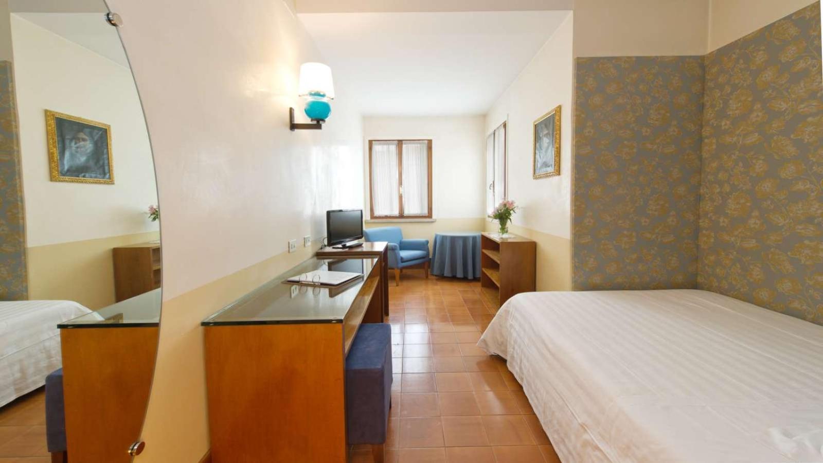 Hotel Villa Mabapa Венеция-Лидо Экстерьер фото
